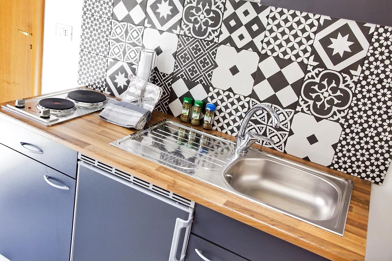 Apartment Domus Schiavuzzo Palermo Italy